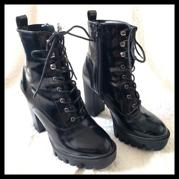 Forever21:Size:6/Black Faux Leather Boots - Picture 2 of 10
